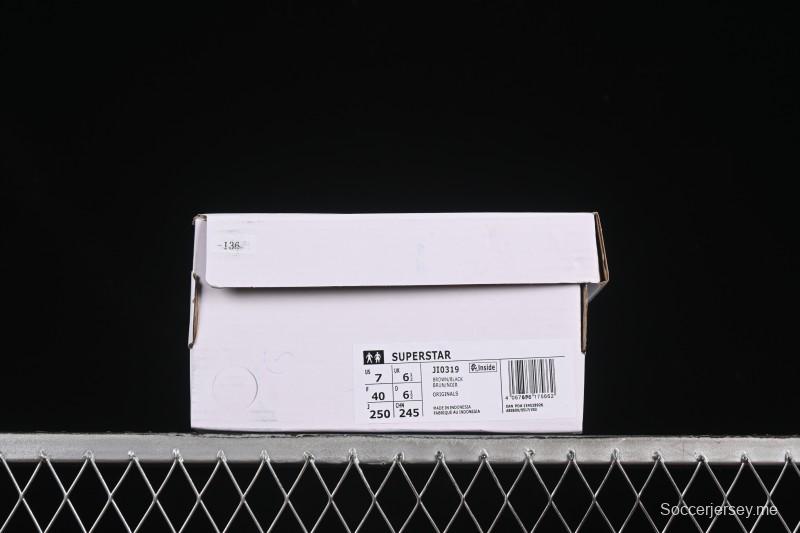 حذاء تزلج كاجوال سوبرستار JI0319 من أديداس سوبرستار JI0319