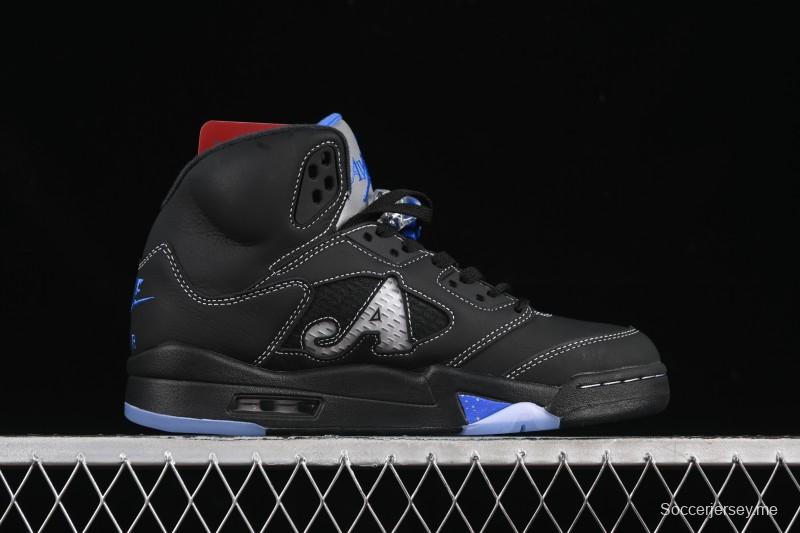 حذاء كرة السلة نايك اويك نيويورك × اير جوردان 5 بلاك ميتاليك - DV4982-004