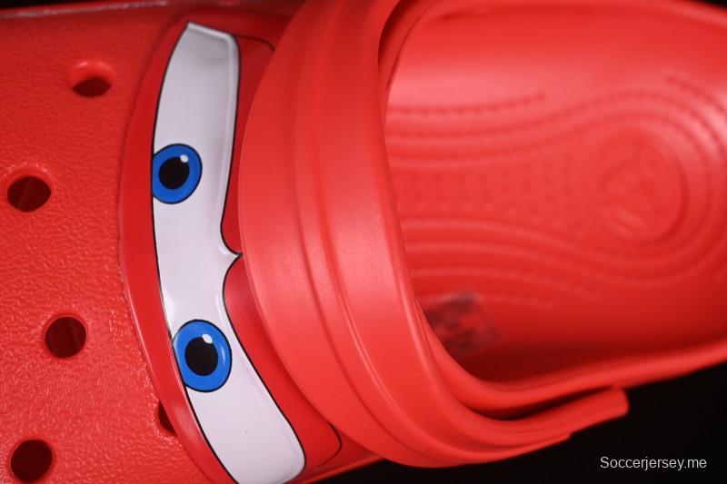 صندل كلاوج كلاسيكي ثنائي الاتجاه من كروكس - B.D4