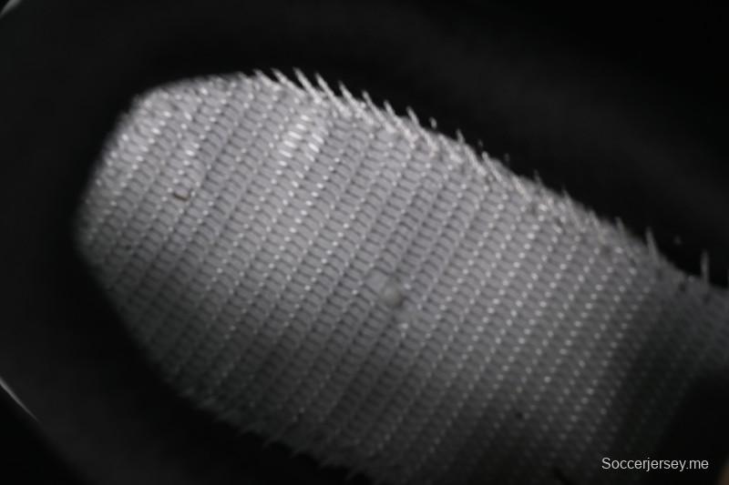 حذاء الجري ديفييت نترو 3 من بوما ديفييت نترو 3 المريح والمقاوم للانزلاق ذو الكعب المنخفض - 378450-02