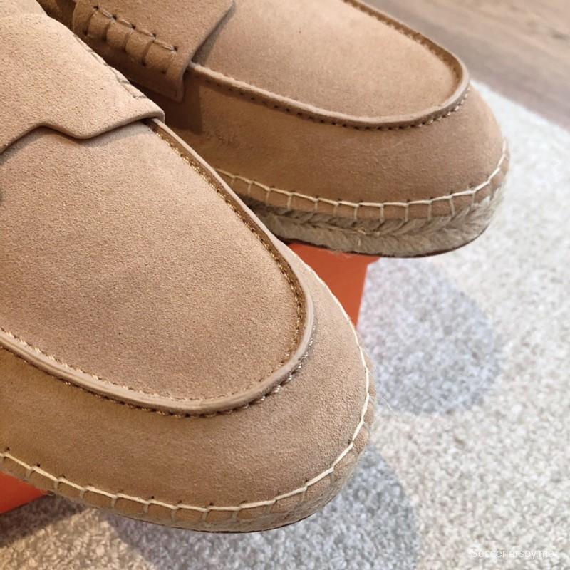 2025 Unisex Hermès Beige Calfskin Suede Loafers AS00380