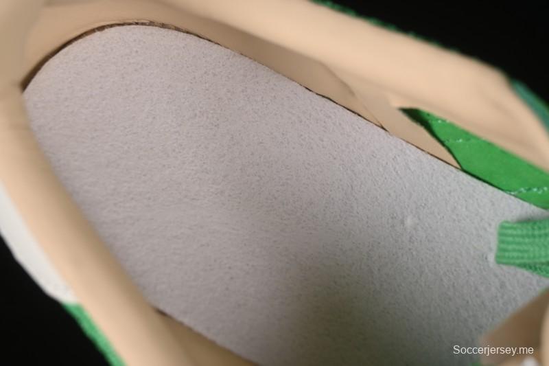 حذاء التزلج المنخفض المقاوم للانزلاق والمقاوم للاهتراء من أديداس أوريجينالز جازيل إندور ريترو - JH5417