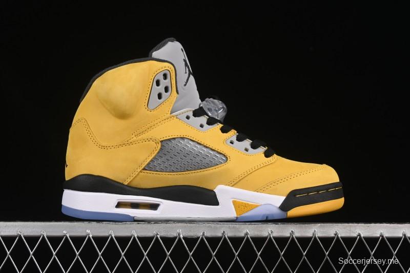 حذاء كرة السلة نايك اير جوردان 5 ريترو طوكيو ليمتد من نايك - IO3372-700