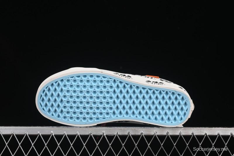 حذاء تزلج سكيت كلاسيك من فانس Sk8-Mid Classic - VN0A347UVGD