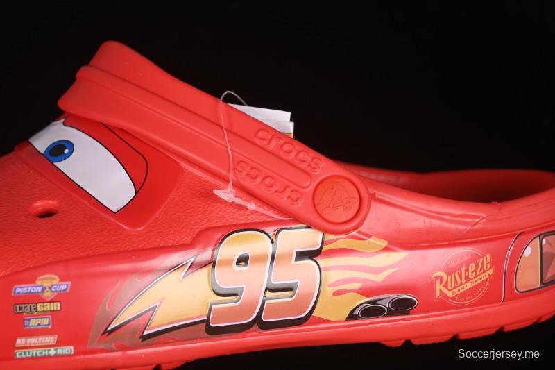 صندل كلاوج كلاسيكي ثنائي الاتجاه من كروكس - B.D4