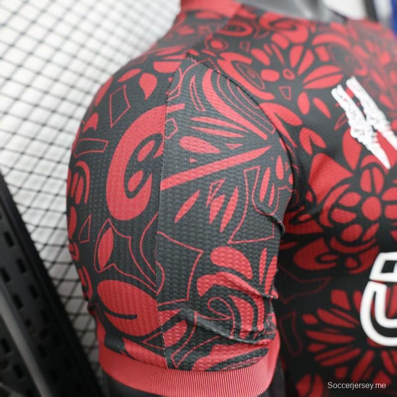 إصدار اللاعب 25/26 قميص أحمر بنقشة زهور تقليدية مع قميص بنقشة زهور تقليدية