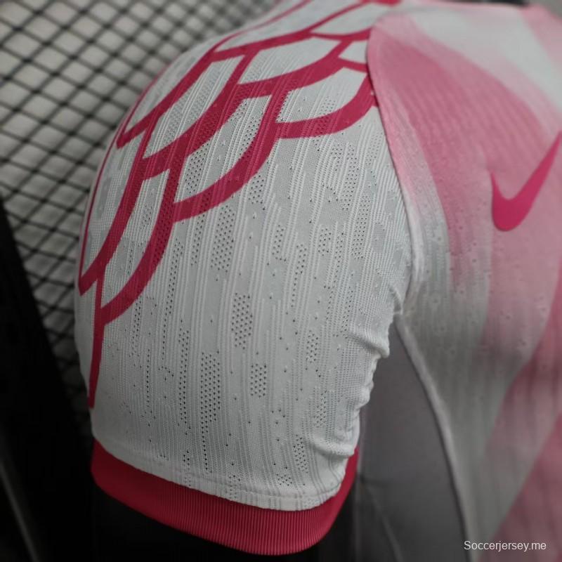 إصدار اللاعب 25/26 قميص نادي برشلونة أبيض وردي بنمط مخطط قطري