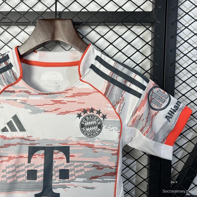 25/26 قميص أطفال بايرن ميونيخ بايرن ميونيخ خارج الديار مقاس 16-28