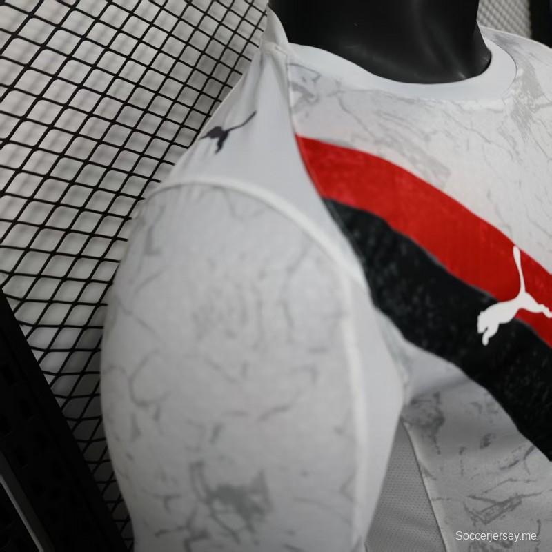 إصدار اللاعب 25/26 قميص بأكمام طويلة الأكمام لمانشستر سيتي خارج أرضه