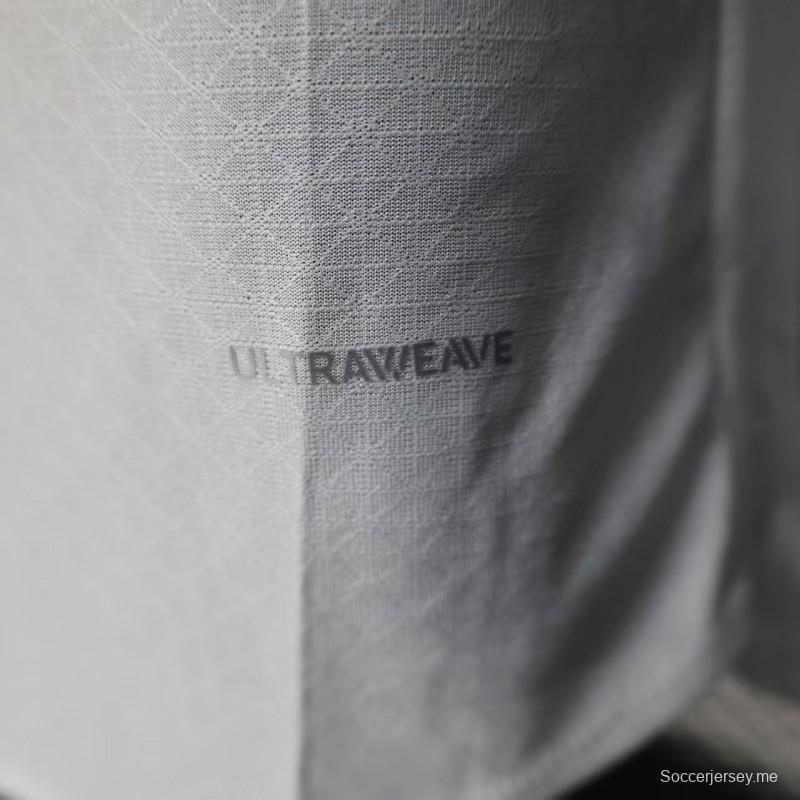 إصدار اللاعب 25/26 قميص غلطة سراي خارج ملعبه