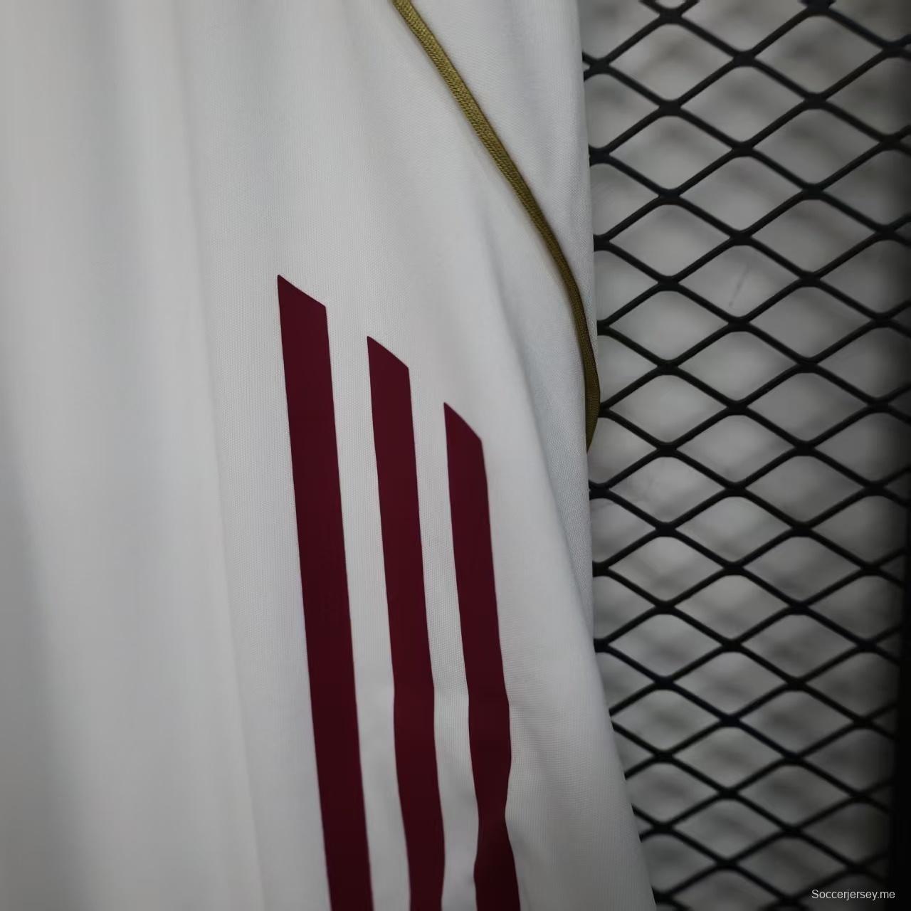 إصدار اللاعبين 25/26 شورت أبيض قصير أستون فيلا 25/26