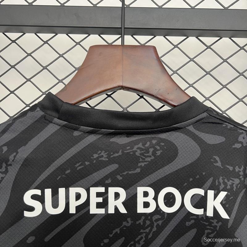 25/26 قميص أسود لحارس مرمى سبورتنج لشبونة للأطفال