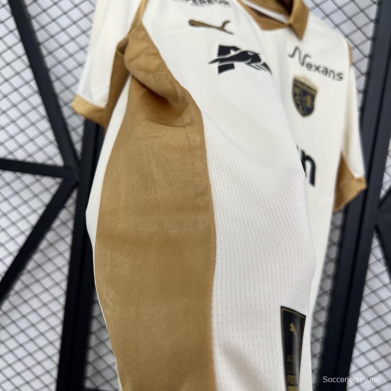 25/26 عدسة العدسة الثالثة جيرسي