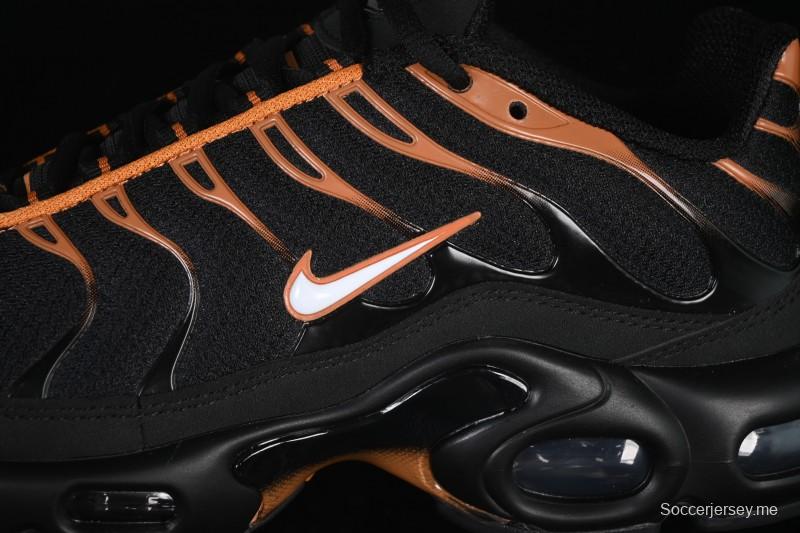 حذاء الجري اير ماكس بلس ريترو من نايك مع وسادة هوائية - FN6949-400