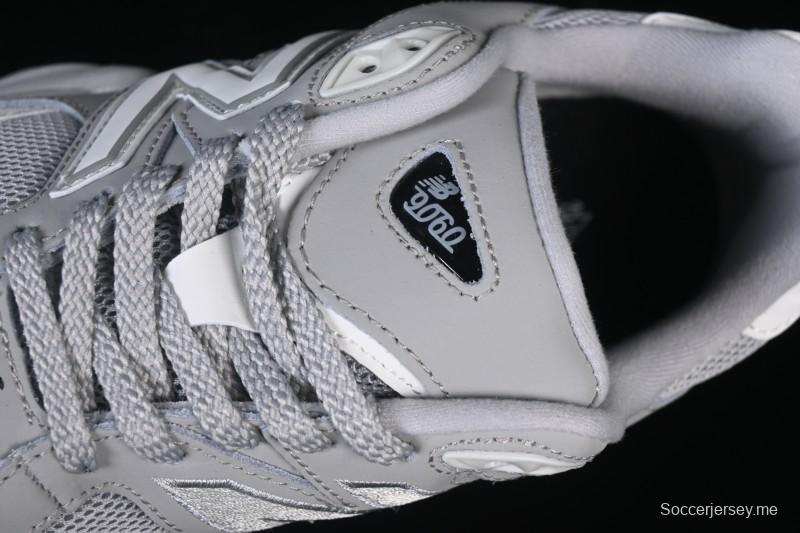 حذاء جري كاجوال ريترو كاجوال من سلسلة NB9060 من نيو بالانس - U9060JRG