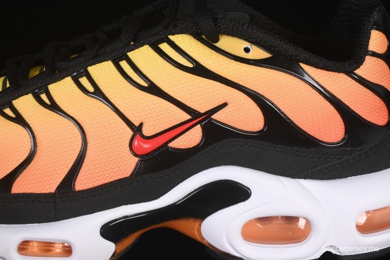 حذاء الجري اير ماكس بلس ريترو من نايك بتقنية الوسائد الهوائية - HF0552-001