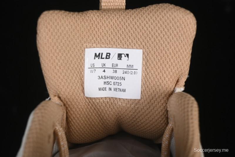 حذاء الجري بلاتفورم من أديداس نيويورك MLB Winner Chunky A Platform - 3ASHW005N50CRS