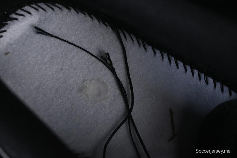 حذاء رياضي نايك اير فورس 1 '07 منخفض كاجوال مع وسادة هوائية كاملة الطول - IB7677-001