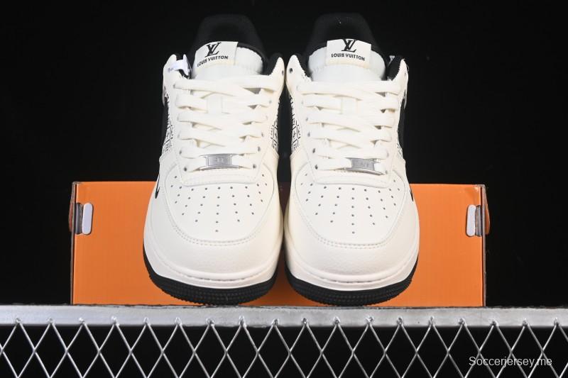 حذاء رياضي نايك اير فورس 1'07 منخفض كاجوال مع وسادة هوائية كاملة الطول - XD2588-601