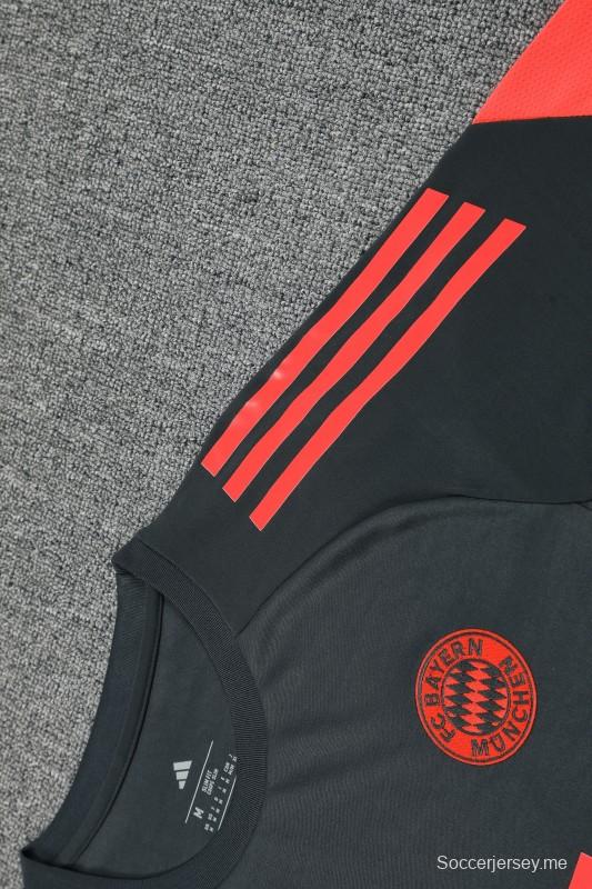 25/26 بايرن ميونيخ بايرن ميونيخ قميص بأكمام قصيرة أسود + شورت قصير الأكمام