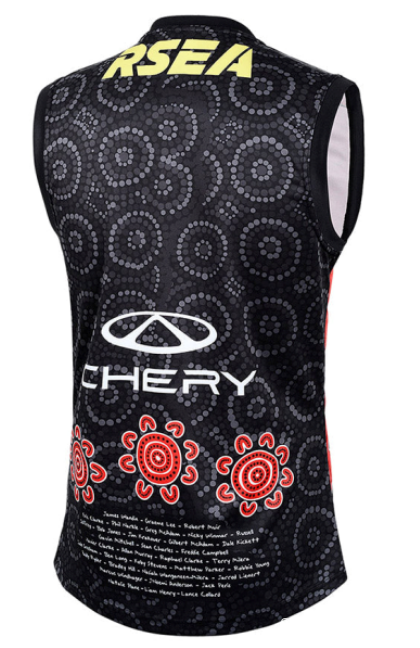 25/26 قميص سانت كيلدا ساينتس أبيض بتصميم فني للسكان الأصليين