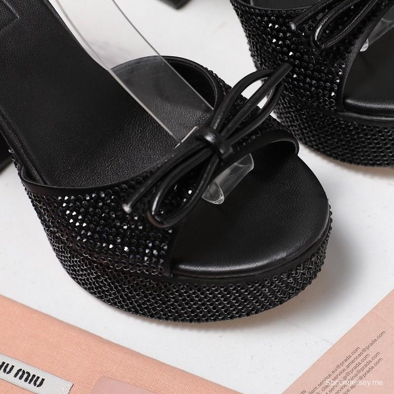 صندل بلينج كريستال من ميو ميو ميو مرصع بعناصر سواروفسكي - KFY00340