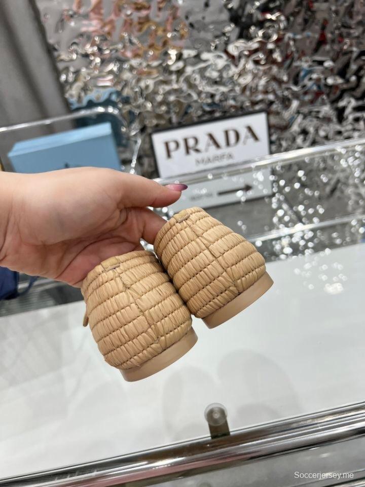 حذاء باليه صيني جديد من الرافيا من برادا - KFY00340