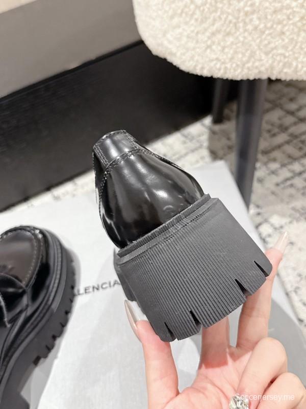 حذاء بالنسياغا 2025 من بالنسياغا بتصميم عتيق ونعل خفيف الوزن من مادة TPU - KFY00320