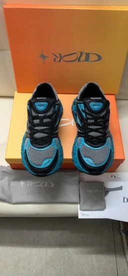 حذاء رياضي بتصميم ريترو - AS00400 من ديور B35 أبي أحذية رياضية بتصميم ريترو - AS00400