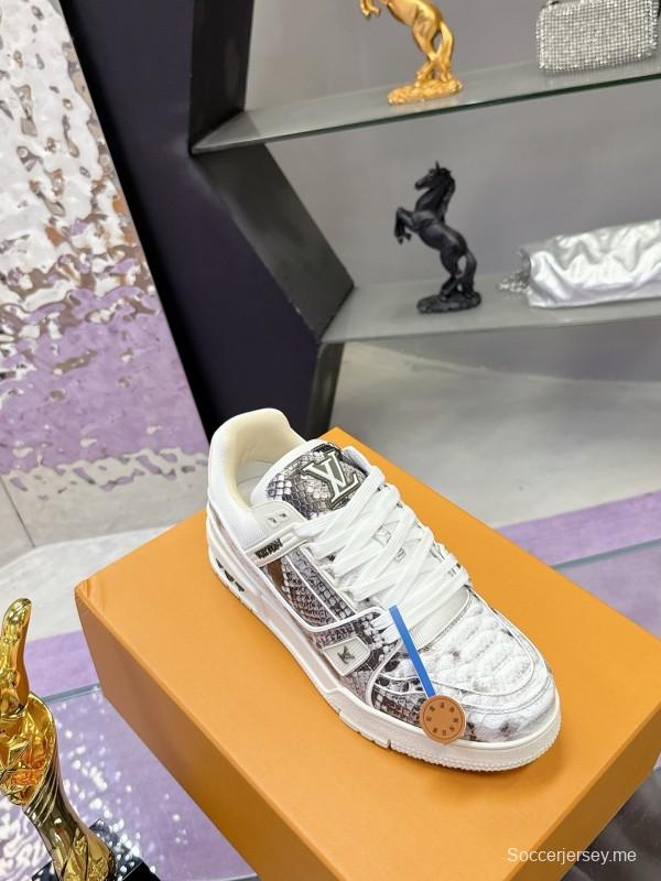 لويس فويتون LV حذاء رياضي LV Trainer Maxi سنيكرز بنقشة النعام بالرأس - AS00400