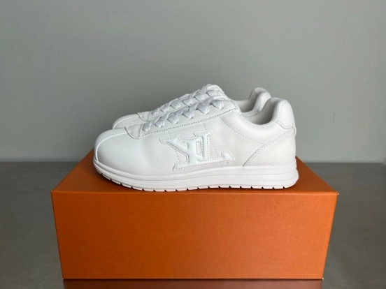 LV لويس فويتون 2025 تعاون فاريل ويليامز LV لويس فويتون 2025 إصدار رانواي سنيكرز بنعل كاجوال مكتنزة - YC