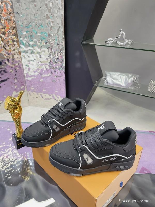 حذاء رياضي LV Trainer Maxi من لويس فويتون LV مزود بكابل شحن LED متعدد الألوان - AS00660