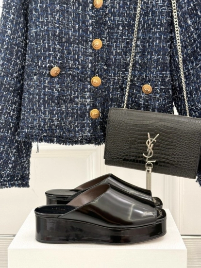 زلاجات ذا رو لموسم خريف/شتاء 2025 ذات المنصة - KFY00280