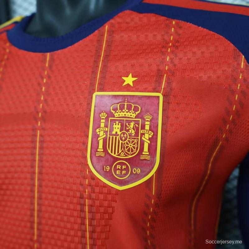 نسخة اللاعب 2026 قميص منتخب إسبانيا 2026 بأكمام طويلة أحمر بنقشة خطوط عمودية