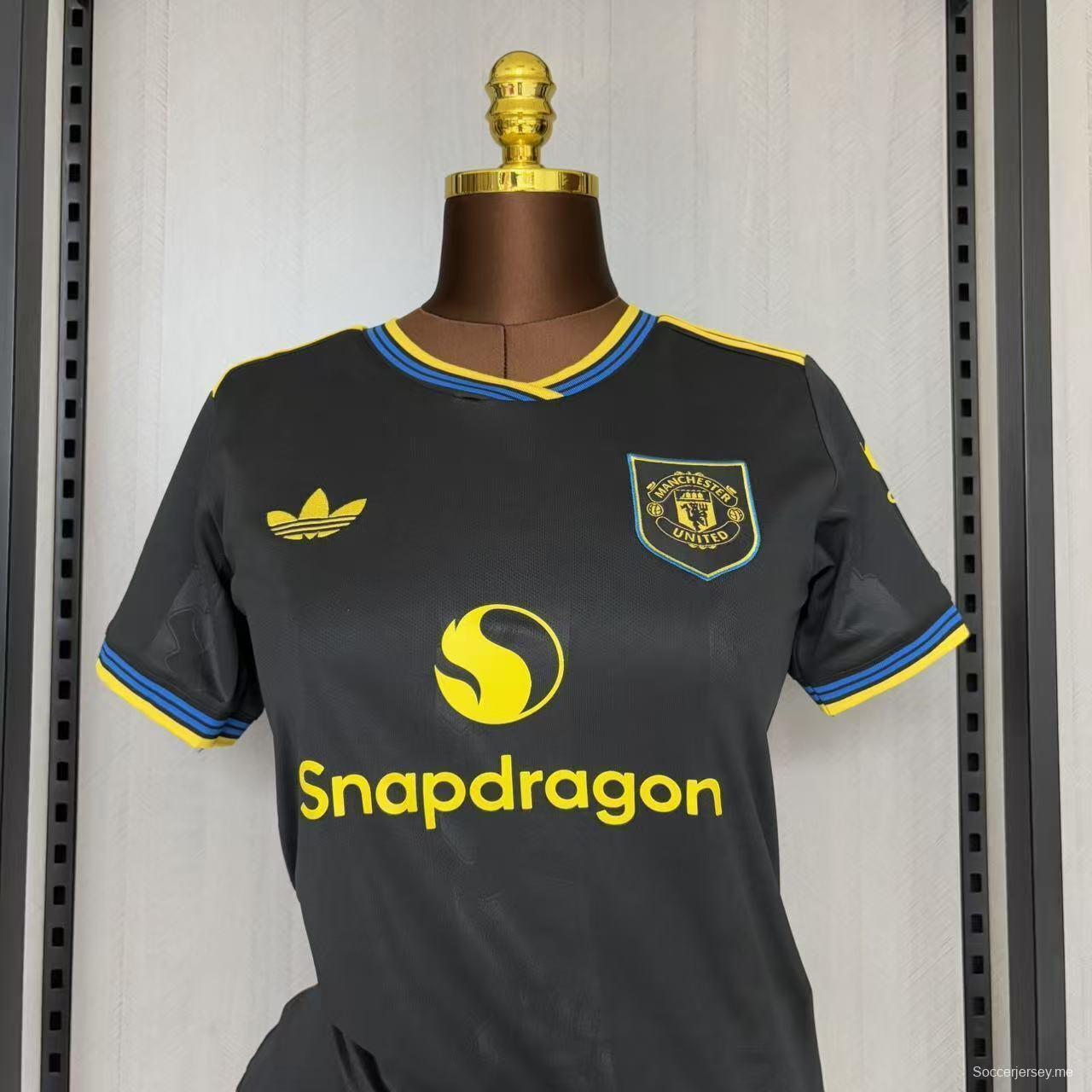 25/26 سيدات مانشستر يونايتد III قميص مانشستر يونايتد 3 للسيدات