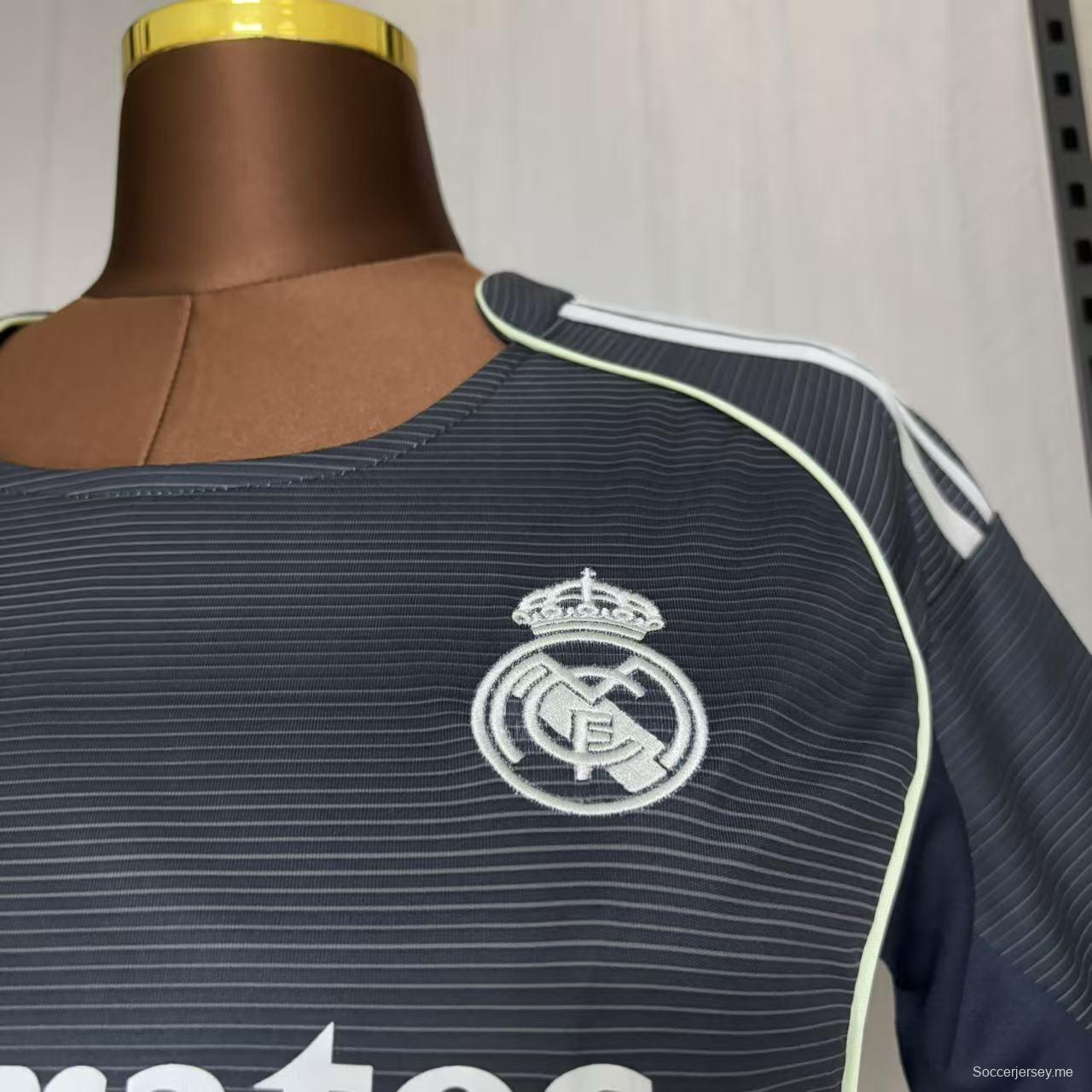25/26 للنساء قميص ريال مدريد للسيدات خارج الديار