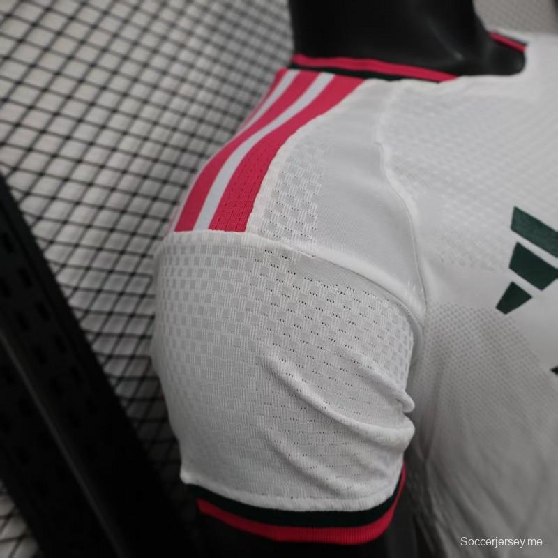 26/27 نسخة اللاعب 26/27 قميص ريال مدريد المنزلي أبيض وردي أسود