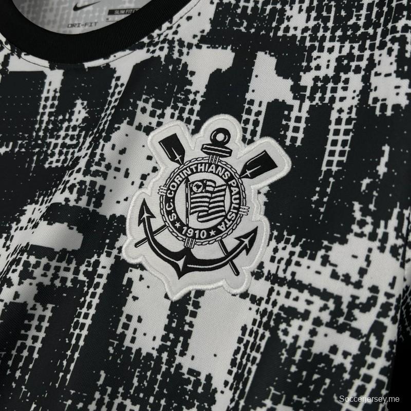 2025/26 قميص كورينثيانز الأرجواني قبل المباراة