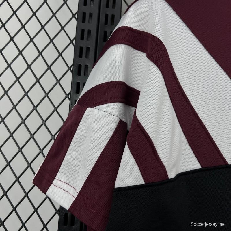 قميص نيوكاسل يونايتد للعب خارج أرضه من موسم 1995/96 (تصميم كلاسيكي)