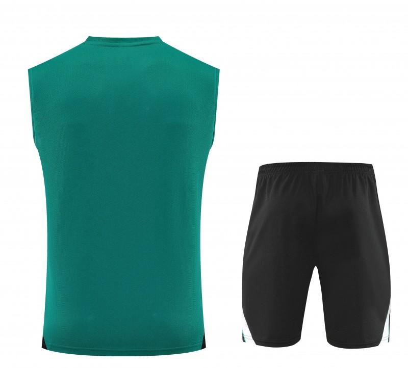26/27 مجموعة ليفربول المكونة من سترة تدريب خضراء بلا أكمام + شورت أسود
