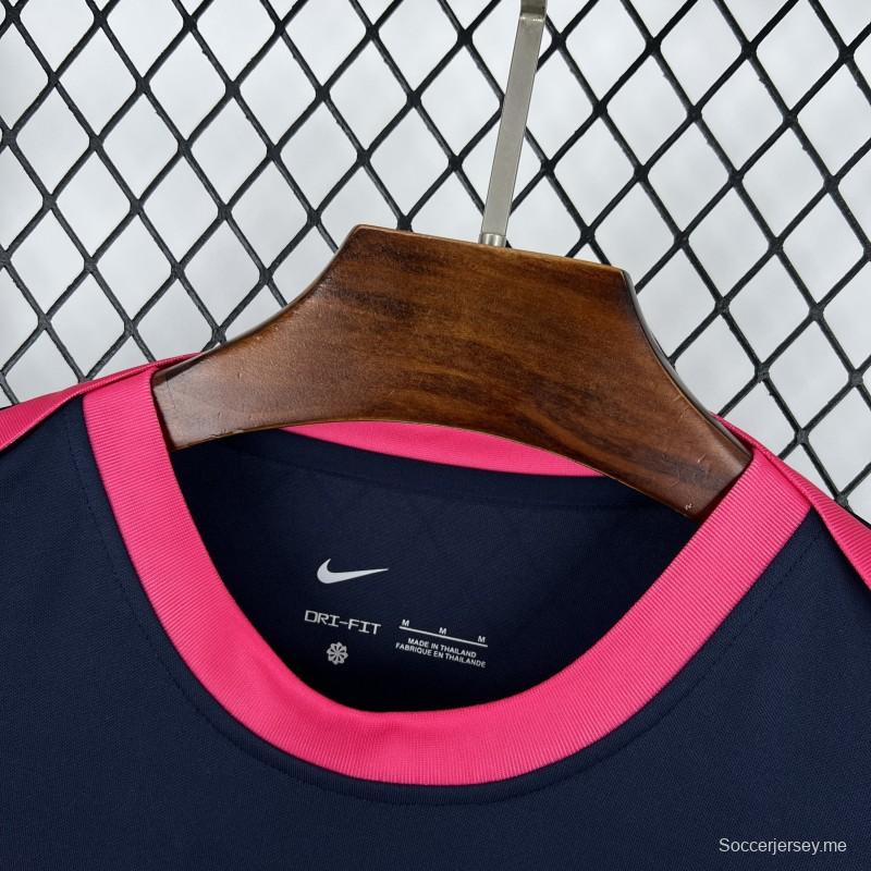 قميص ما قبل المباراة لفريق سبورتينغ لشبونة للرجال لموسم 2026/27