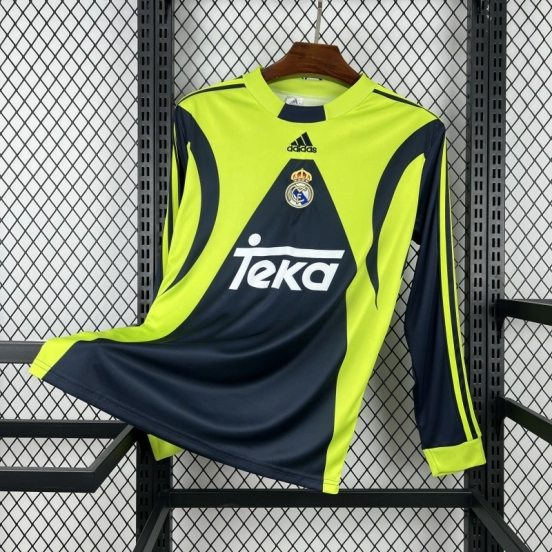 قميص حارس مرمى ريال مدريد طويل الأكمام بنمط رجعي لموسم 1999/2000