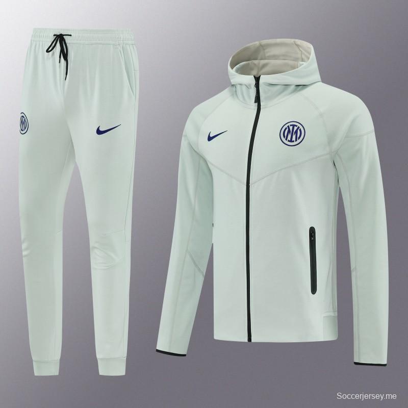 26/27 بدلة رياضية من إنتر ميلان بلون أخضر فاتح مع سحاب كامل وغطاء للرأس + بنطال طويل