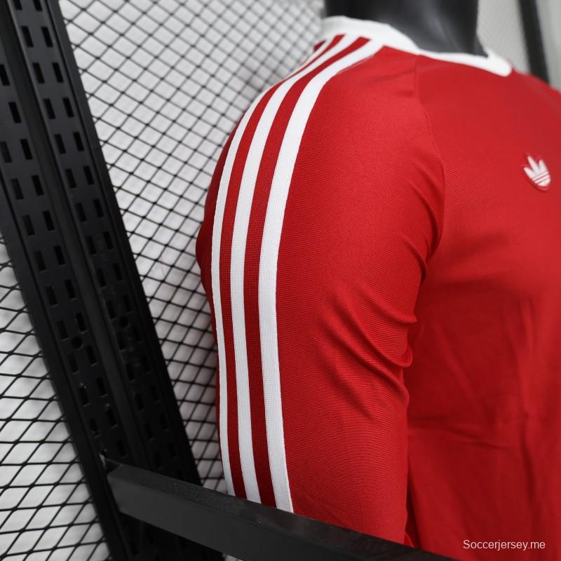 قميص لاعب مانشستر يونايتد الأحمر طويل الأكمام من طراز Adidas Originals Retro، الإصدار الخاص، نسخة 2026