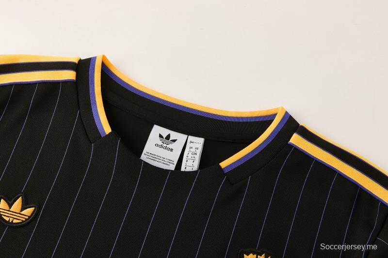 26/27  قميص مانشستر يونايتد أسود بأكمام قصيرة + شورت كرة قدم