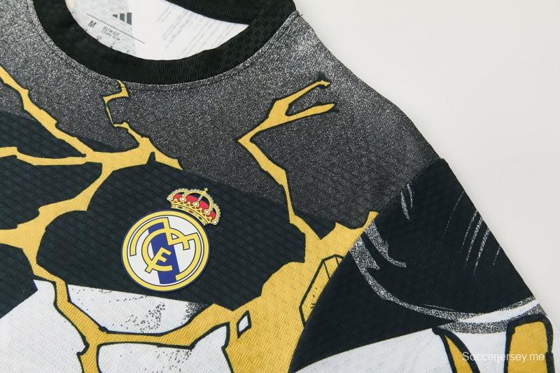 26/27  ريال مدريد أسود × مارفل  قميص بأكمام قصيرة + شورت كرة قدم