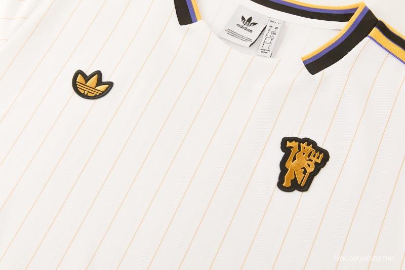 26/27 مانشستر يونايتد - قميص أبيض بأكمام قصيرة + شورت كرة قدم