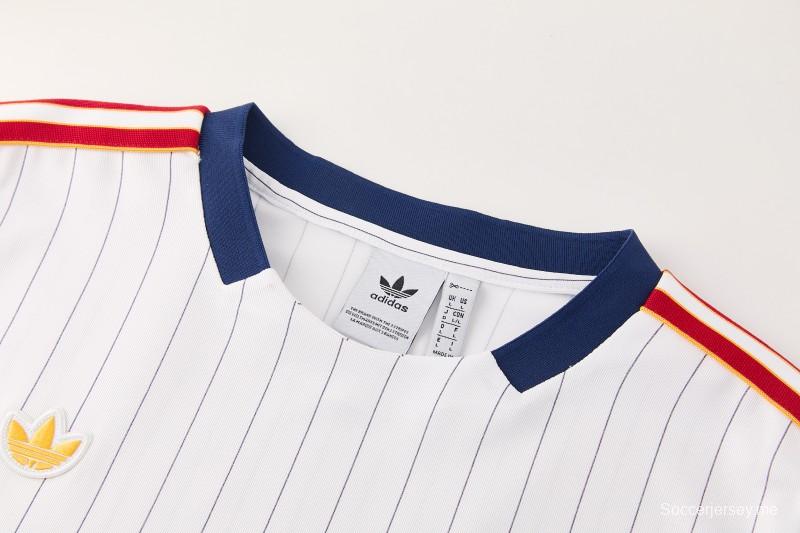 26/27 قميص رما أبيض بأكمام قصيرة + شورت كرة قدم