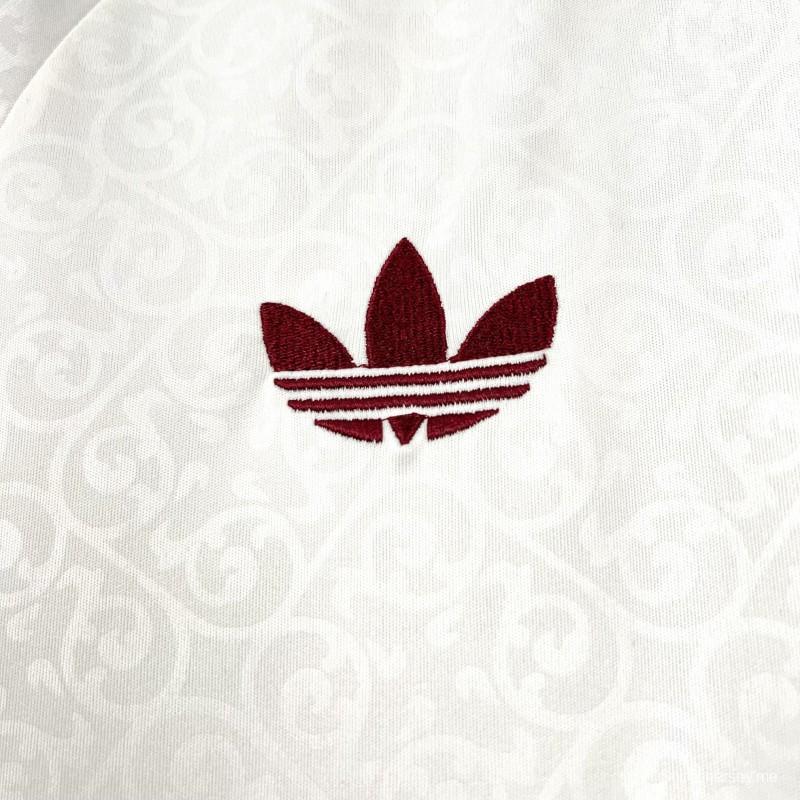 قميص إسبانيا للسيدات في كأس العالم 2026 (قميص المباريات الخارجية)