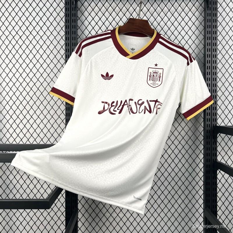 قميص إسبانيا للرجال 2026 من تصميم ديلافوينتي - قميص المباريات الخارجية لكأس العالم